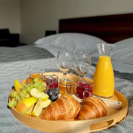 W Porcie Oda ve Kahvaltı 3*