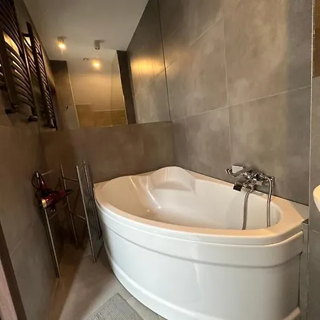 W Porcie Oda ve Kahvaltı 3*